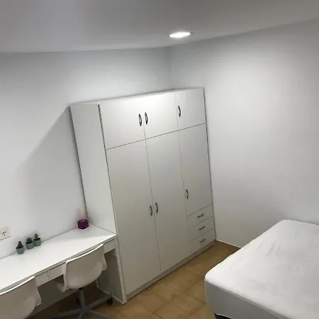 Piso Céntrico Con Parking A 20min De Barcelona Terrassa