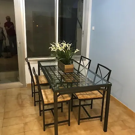 Piso Céntrico Con Parking A 20min De Barcelona